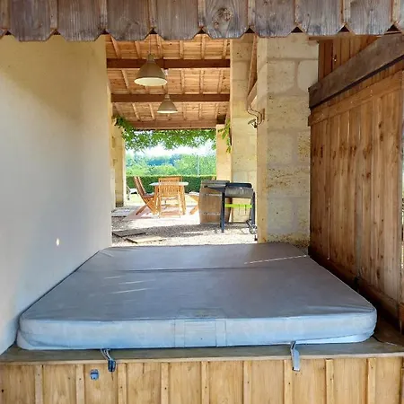 度假居 Maison Charmante Avec Jacuzzi A *